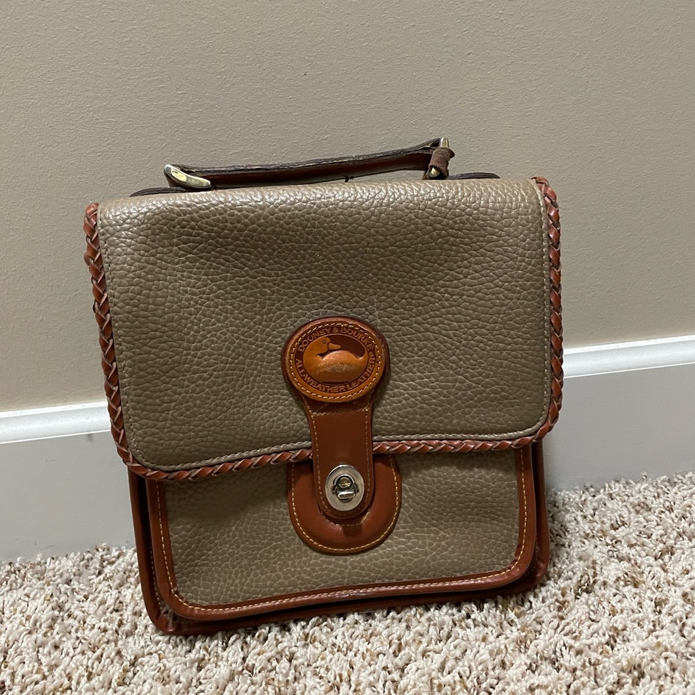 Dooney & Bourke purse